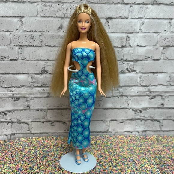 BARBIE "AMAZING NAILS" 2001 DOLL IN ORIGINAL DRESS #53379 Mattel - Picture 1 of 16